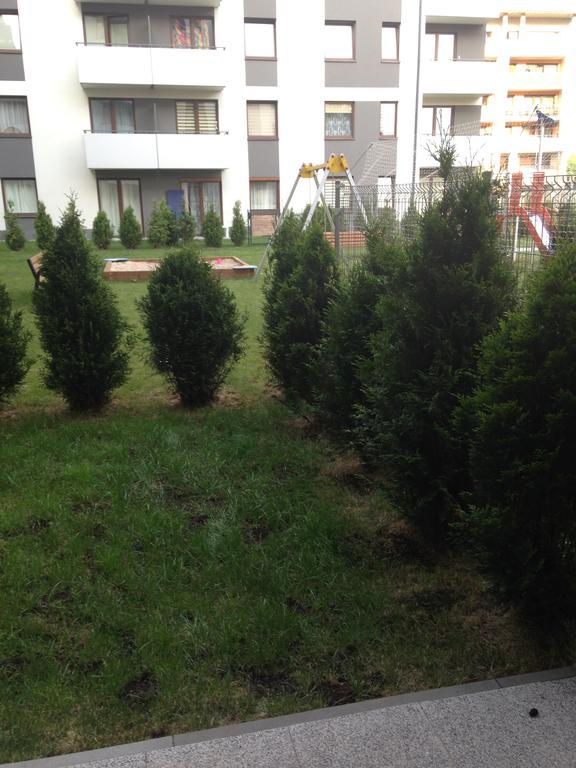 Przytulne mieszkanie z ogródkiem Cracóvia Exterior foto